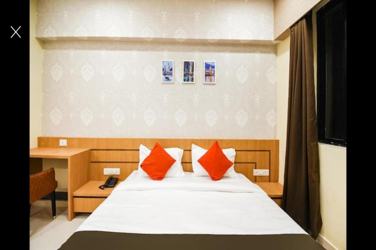 Hotel Golden - I Rāipur Eksteriør bilde